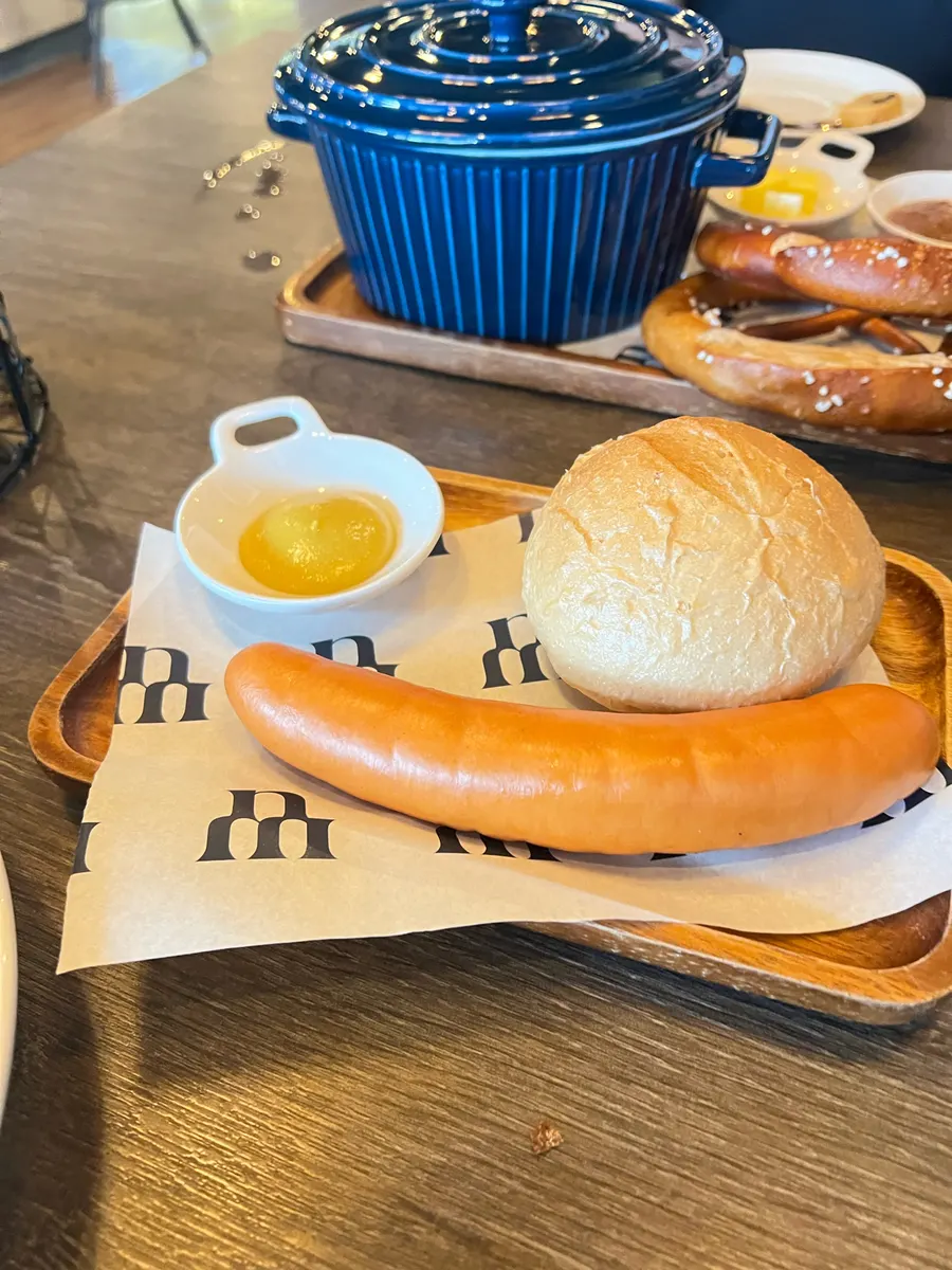 ドイツのパンが美味しい「Never Mind」