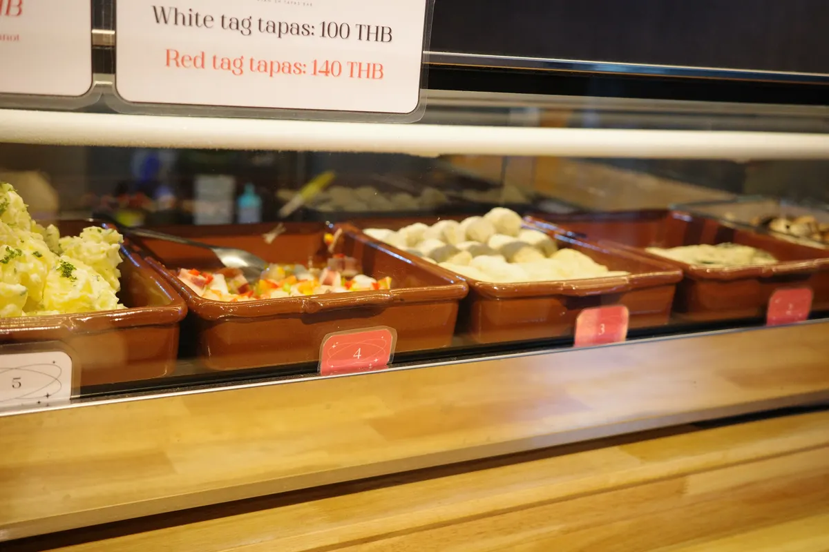 プラカノンに日系スペイン料理「JAPOLOCO SPANISH TAPAS BAR」