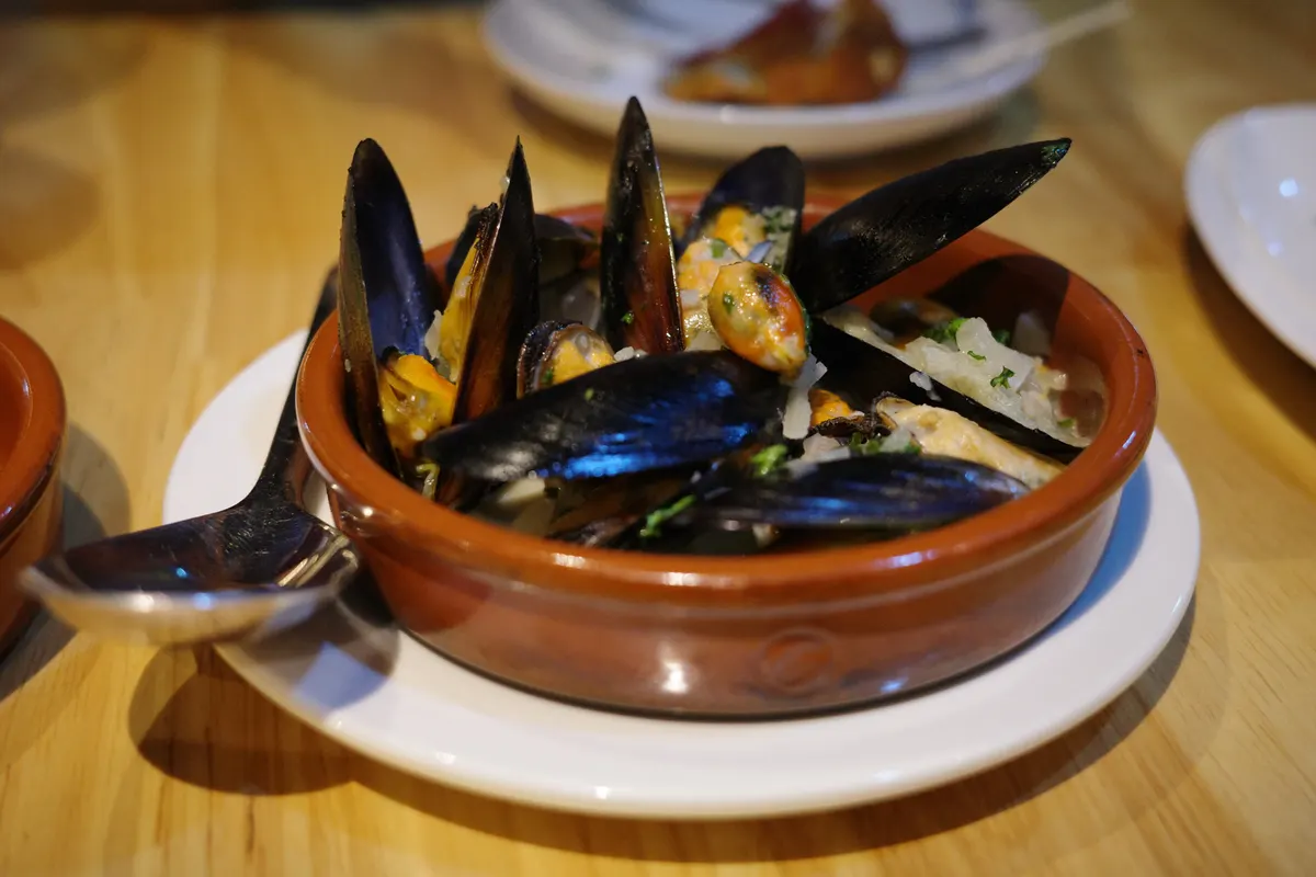 プラカノンに日系スペイン料理「JAPOLOCO SPANISH TAPAS BAR」