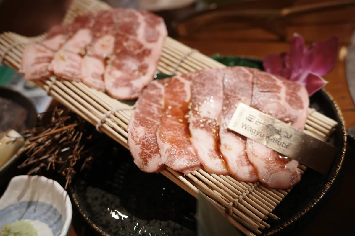 プラカノンの日系焼肉「NIKU NIKU」